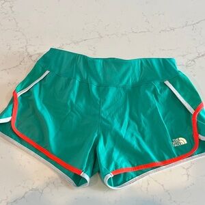 The North Face running shorts M